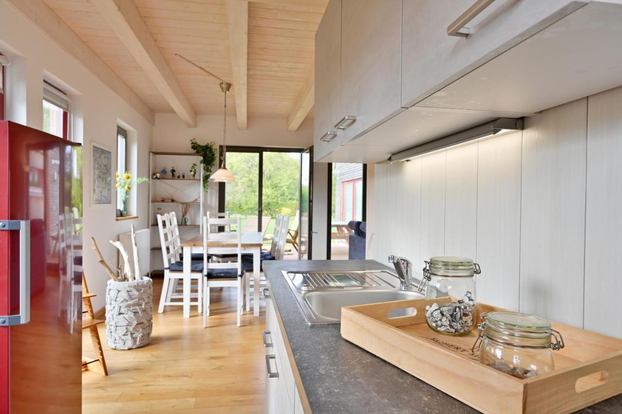 Villa Reetdachhaus "Treibholz" Wiek auf Rügen Exterior foto